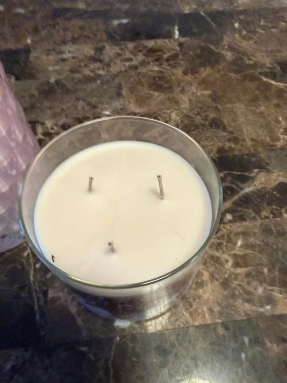 White Barn NWT beautiful scented candle& beautiful pink vase used 1x - Picture 4 of 5
